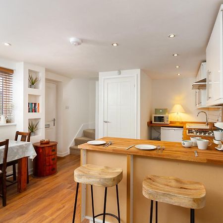 The Coach House, Centrally Located Detached Coach House Cardiff Exterior foto
